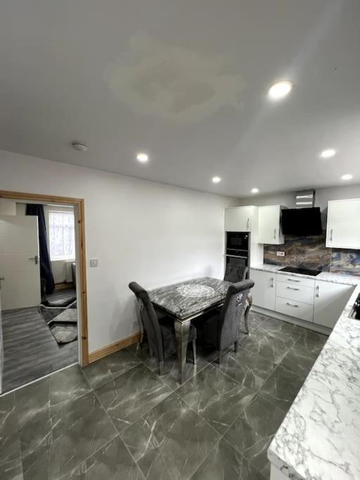 Luxury 3 Bed 3 Bedroom House Harborne Birmingham Exterior foto